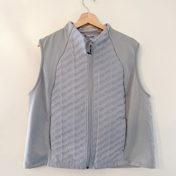 Xersion Zippered Vest - Picture 3 of 5